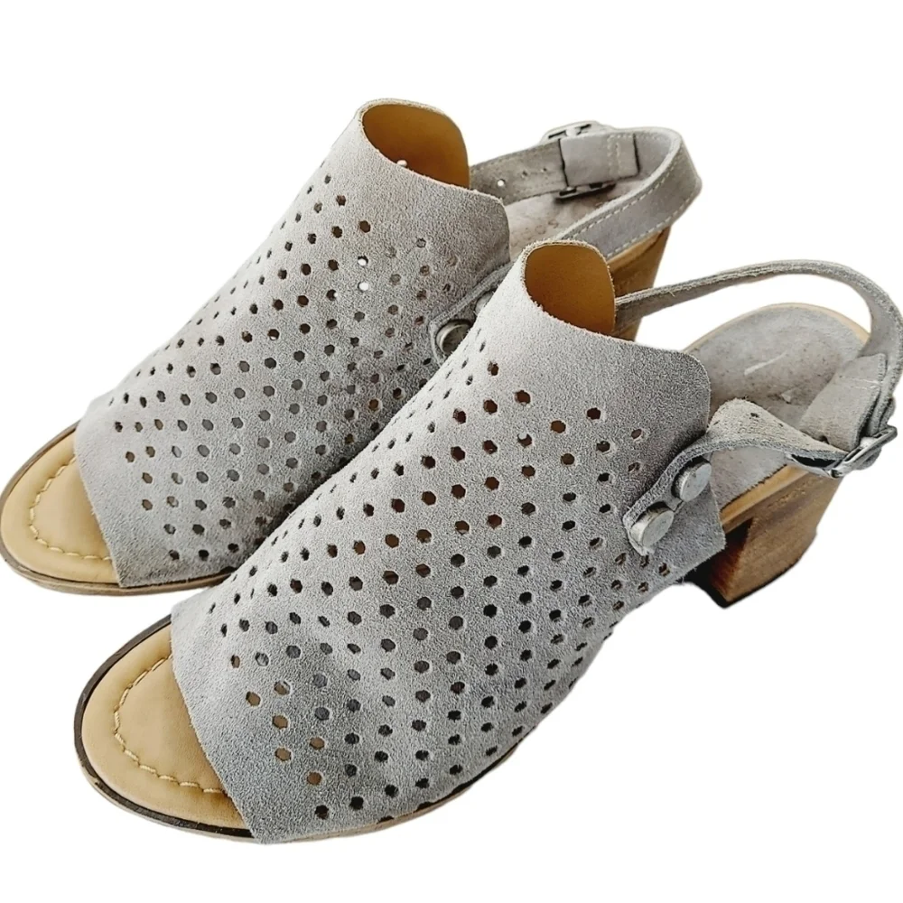 Sophia Milano Perforated Sandals Block Heel Womens Size 7 M Taupe Nubuck Leather